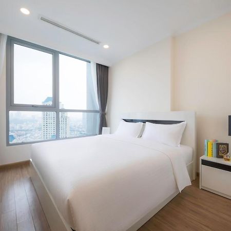 Luxury Vinhomes Central Park Humi Apartment Хошимин Экстерьер фото