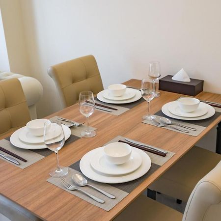 Luxury Vinhomes Central Park Humi Apartment Хошимин Экстерьер фото