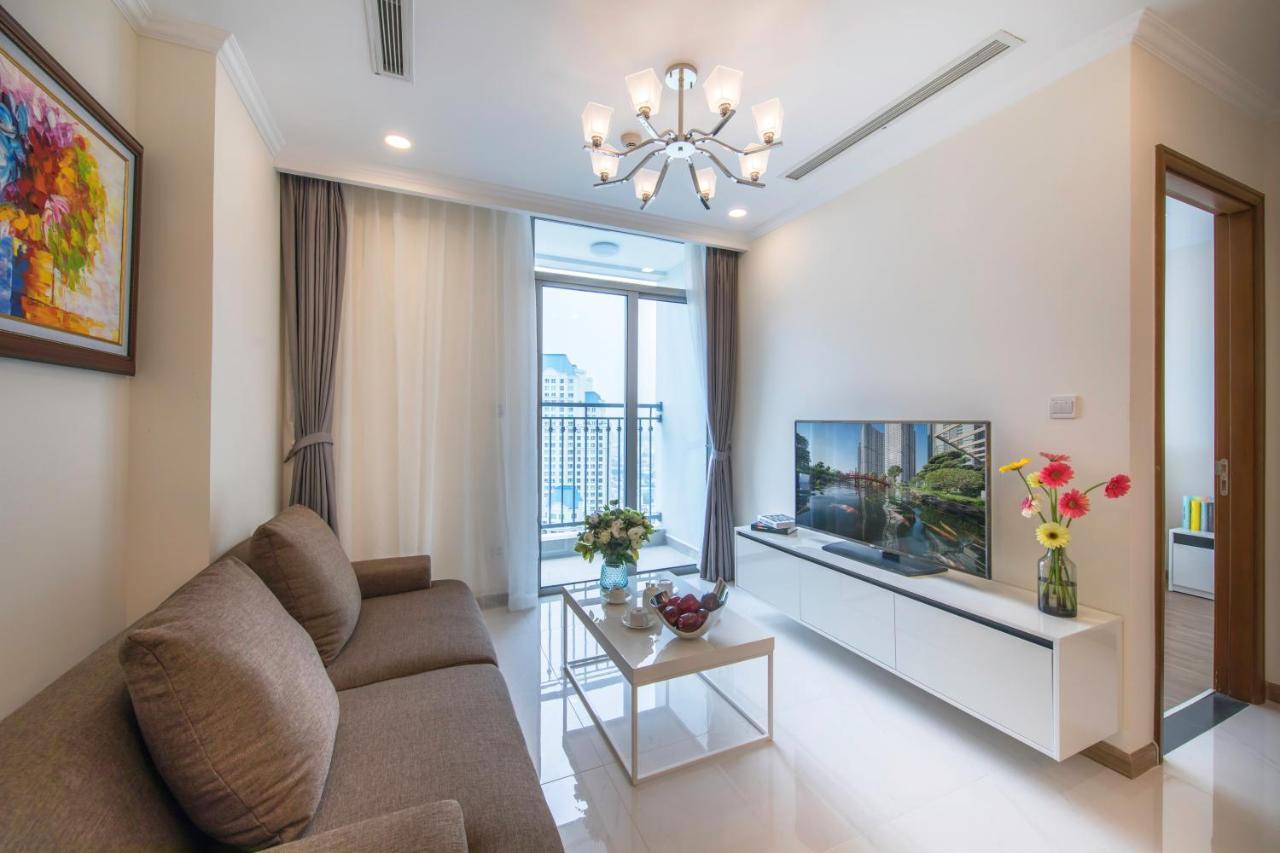 Luxury Vinhomes Central Park Humi Apartment Хошимин Экстерьер фото