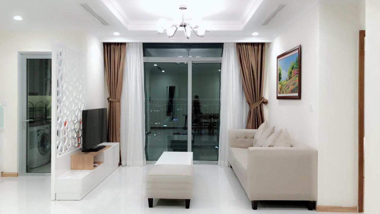 Luxury Vinhomes Central Park Humi Apartment Хошимин Экстерьер фото