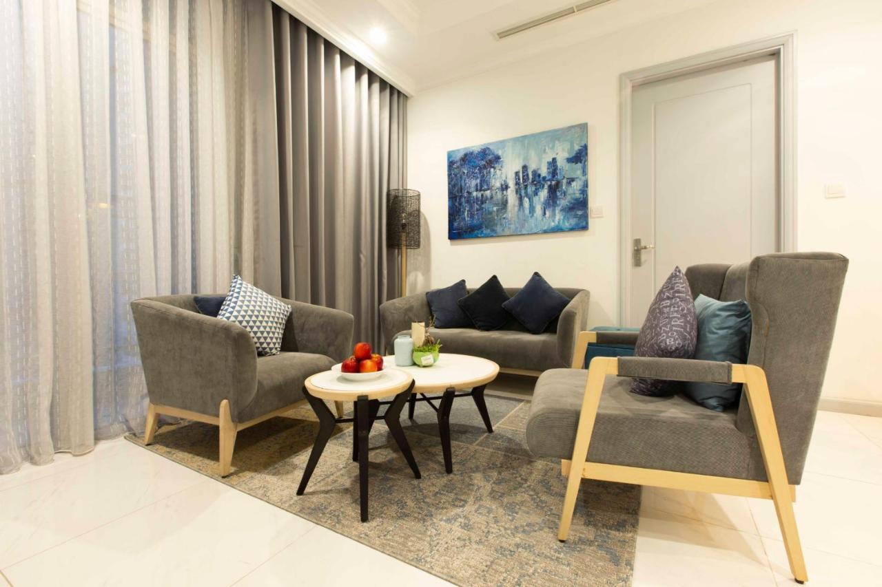 Luxury Vinhomes Central Park Humi Apartment Хошимин Экстерьер фото