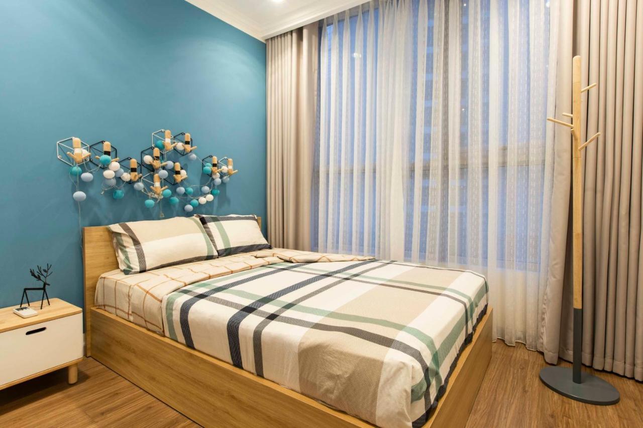 Luxury Vinhomes Central Park Humi Apartment Хошимин Экстерьер фото