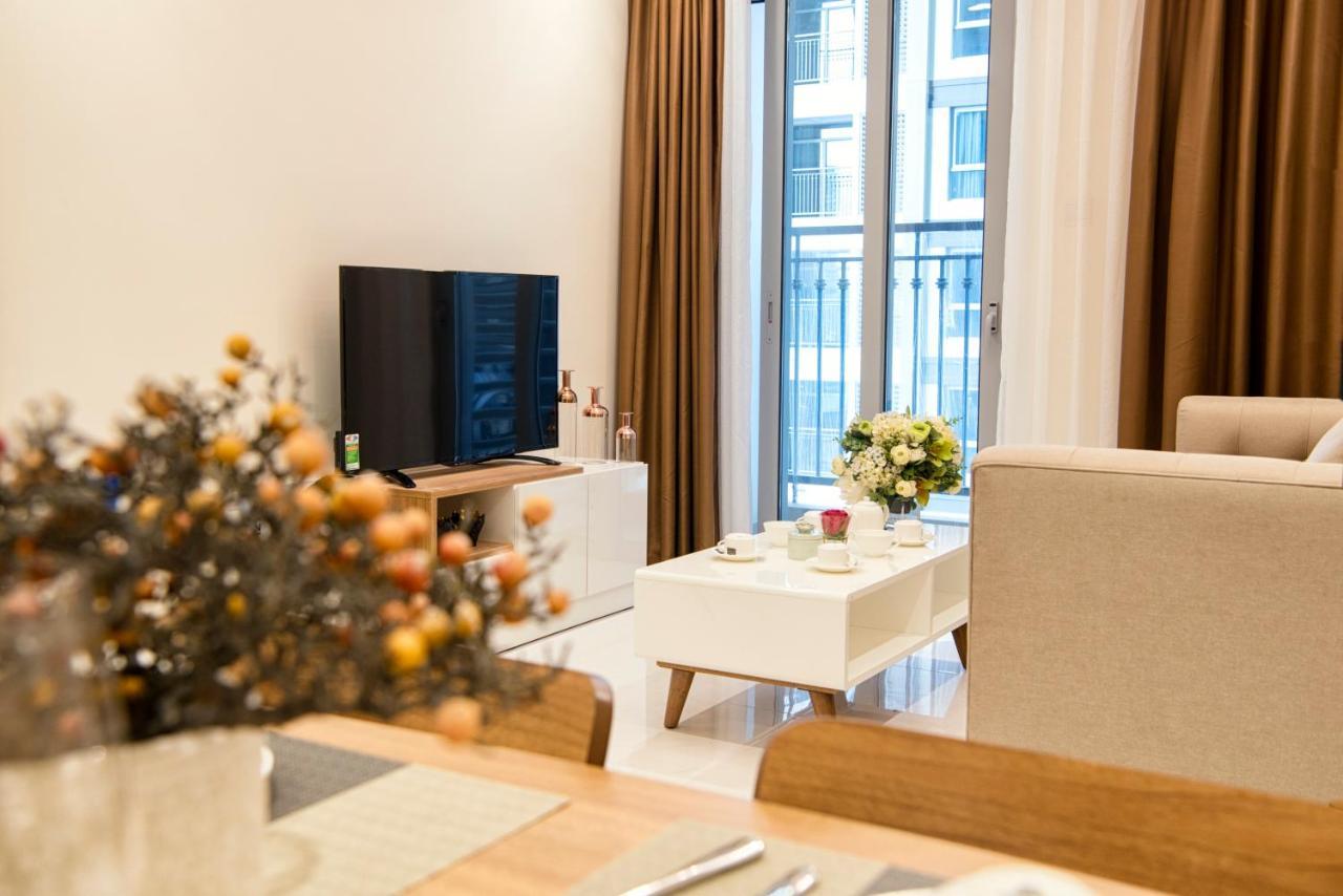 Luxury Vinhomes Central Park Humi Apartment Хошимин Экстерьер фото