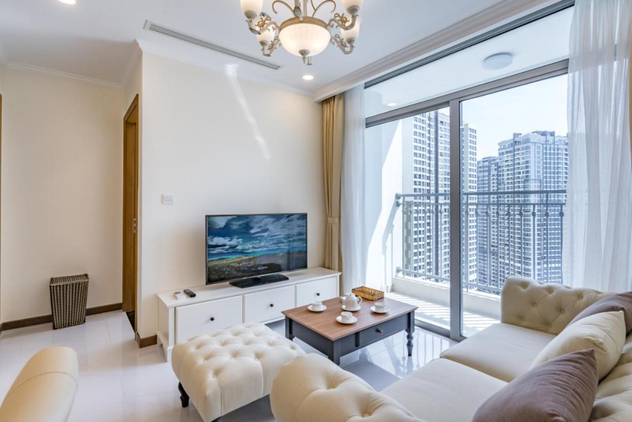 Luxury Vinhomes Central Park Humi Apartment Хошимин Экстерьер фото
