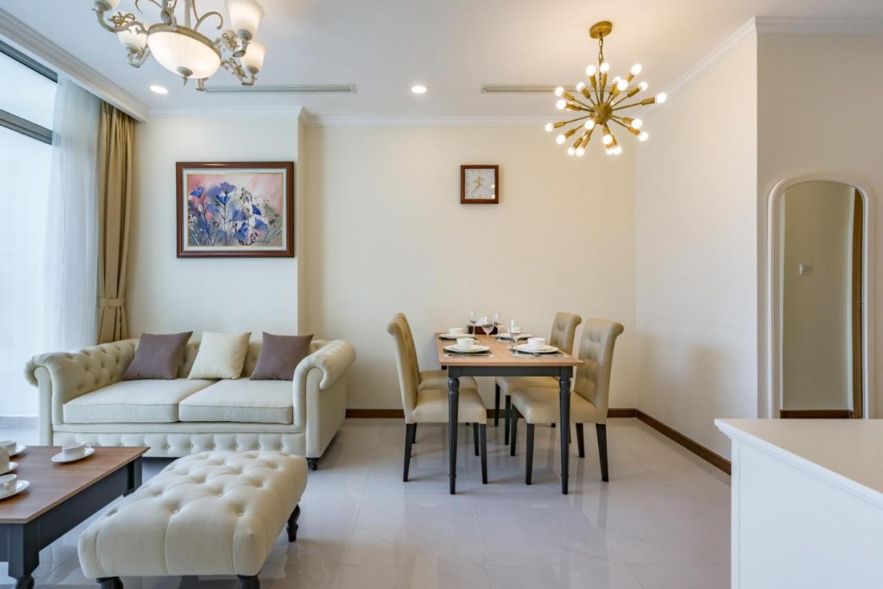 Luxury Vinhomes Central Park Humi Apartment Хошимин Экстерьер фото